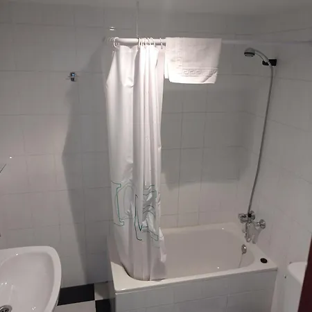 Biltegi Etxea * Alda