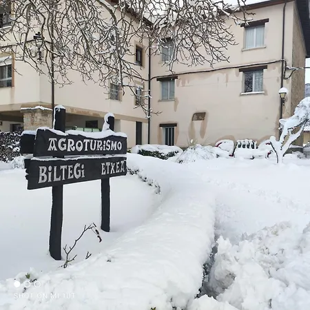 Biltegi Etxea Casa di campagna *